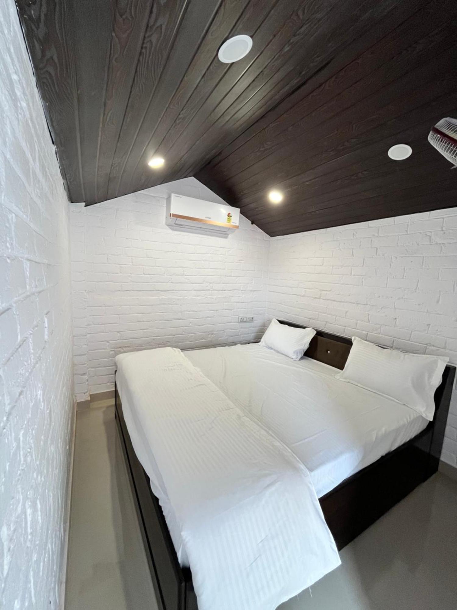 The Royal Hut Hotel Ajmer Bagian luar foto